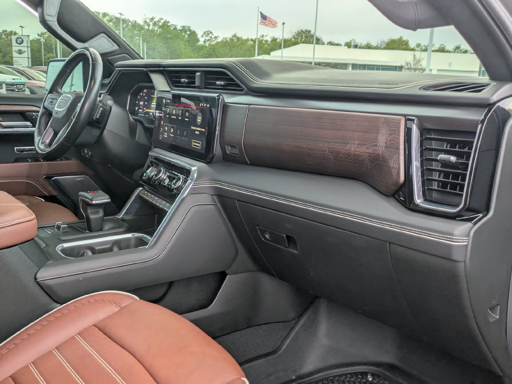 Used 2024 GMC Sierra 1500 Denali Ultimate AWD/4WD image 26
