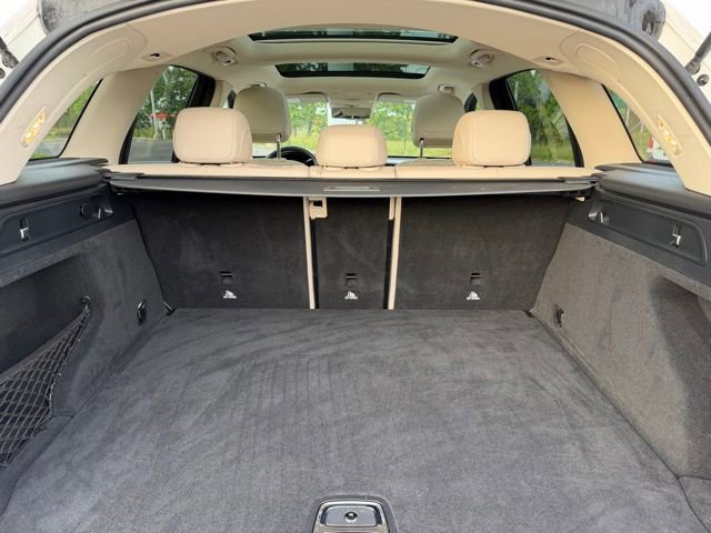 Used 2020 Mercedes-Benz GLC 300 4MATIC image 10