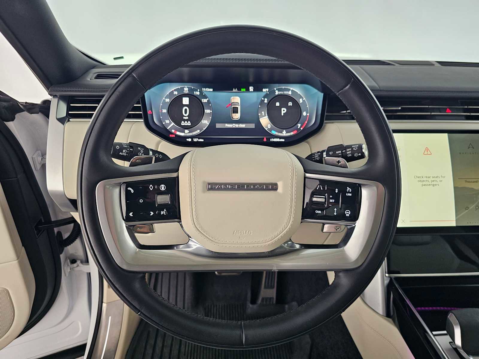 Used 2025 Land Rover Range Rover SE AWD/4WD image 22