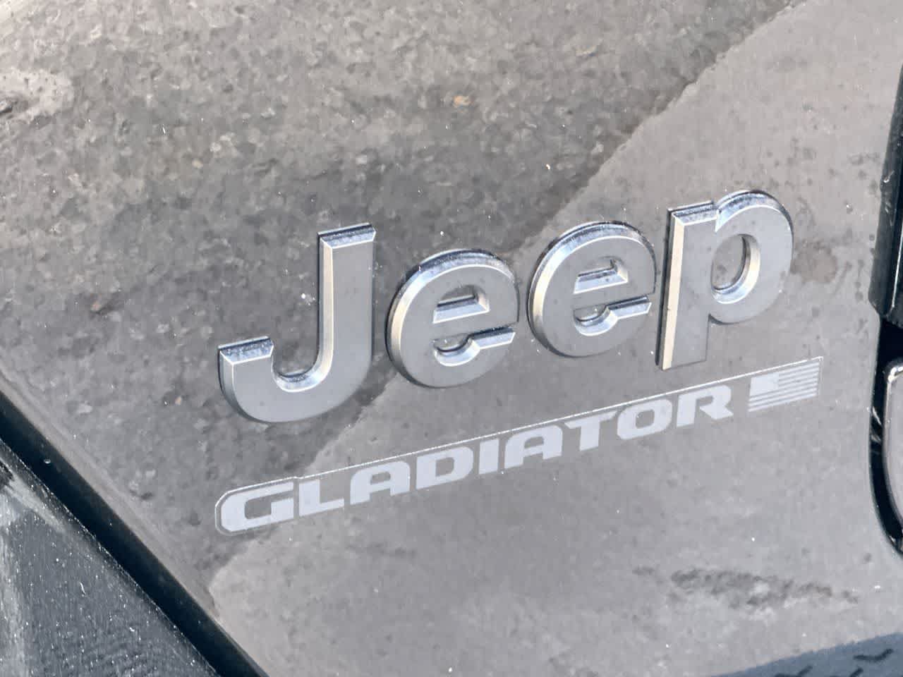 Used 2025 Jeep Gladiator Sport AWD/4WD image 10