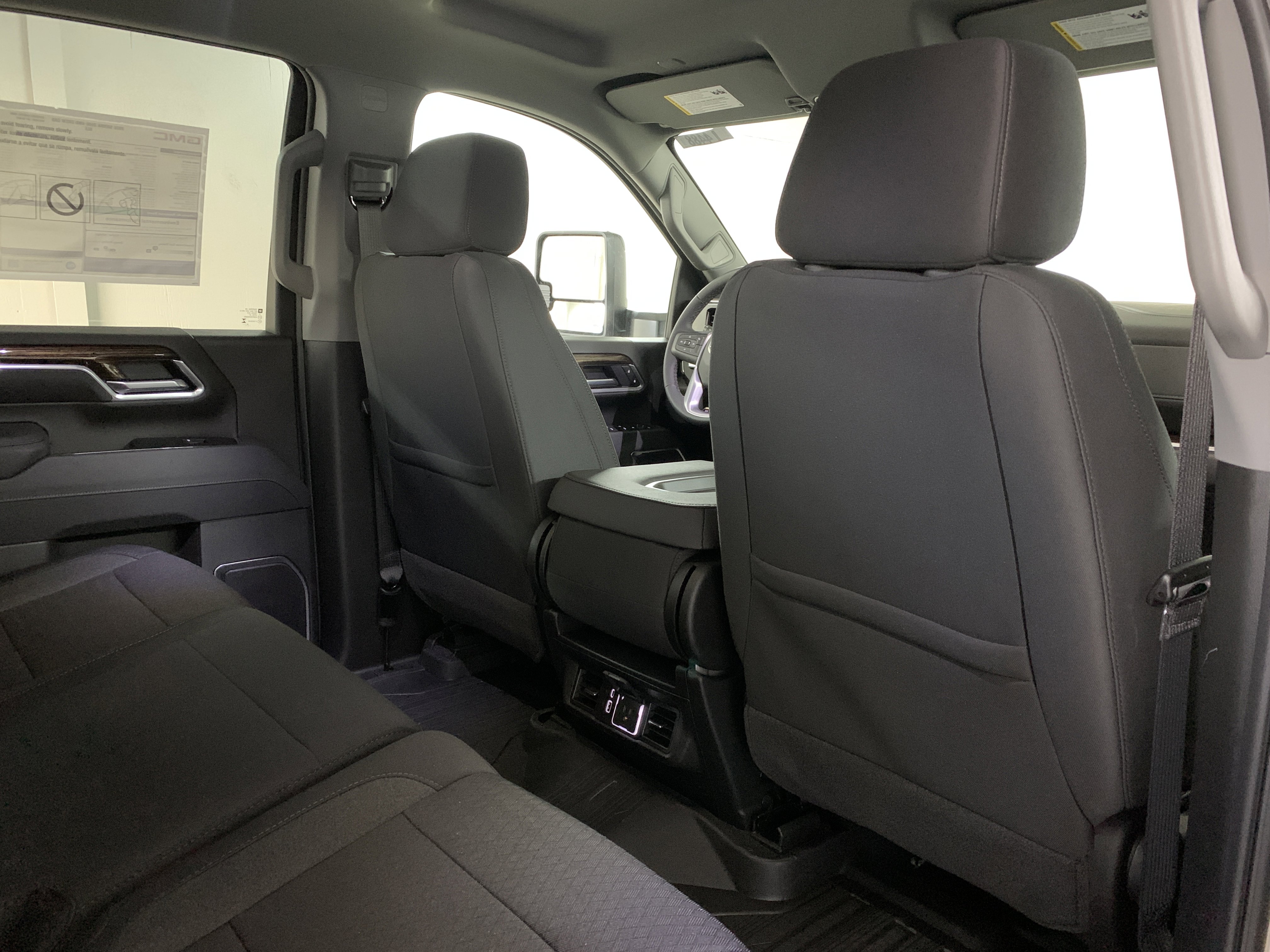 New 2026 GMC Sierra 2500 SLE image 39