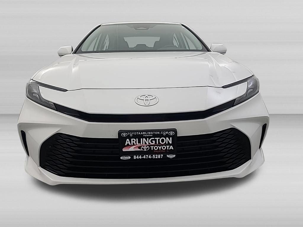 Used 2025 Toyota Camry LE AWD/4WD image 9