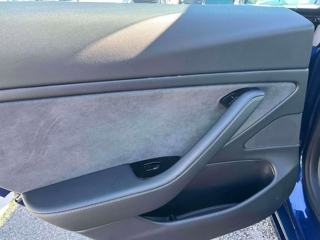 Used 2018 Tesla Model 3 Long Range image 5
