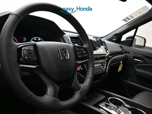Used 2025 Honda Ridgeline Black Edition image 10
