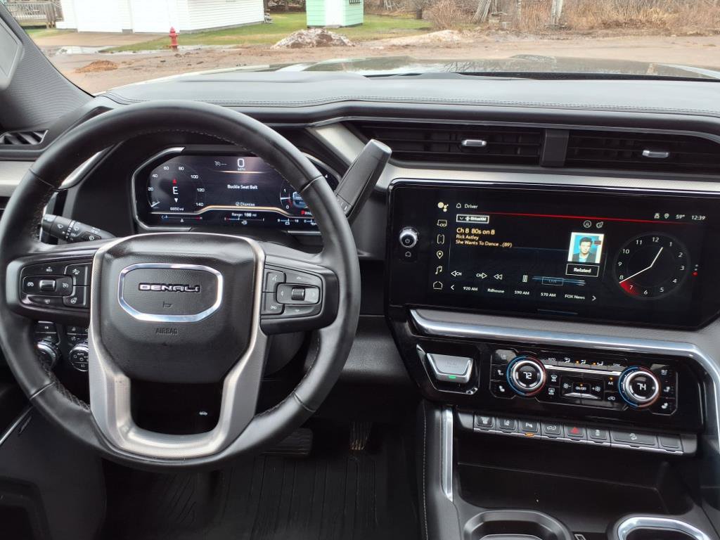 Used 2025 GMC Sierra 2500 Denali w/ Denali Reserve Package image 14