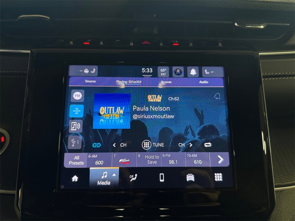 New 2025 Jeep Grand Cherokee 4WD image 17