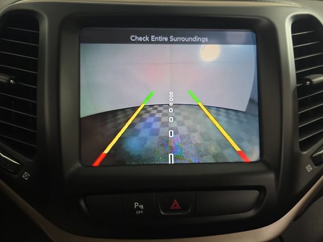 Used 2017 Jeep Cherokee High Altitude AWD/4WD image 20