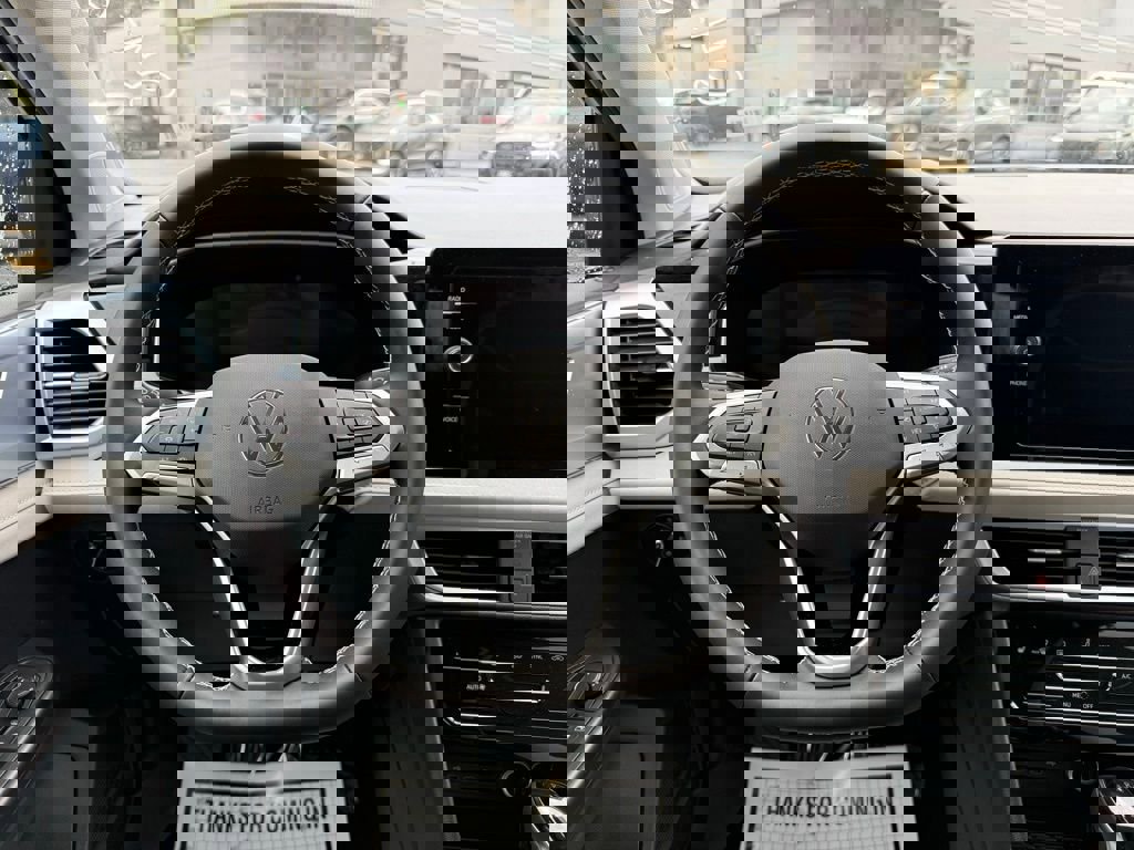 New 2026 Volkswagen Taos SE image 38