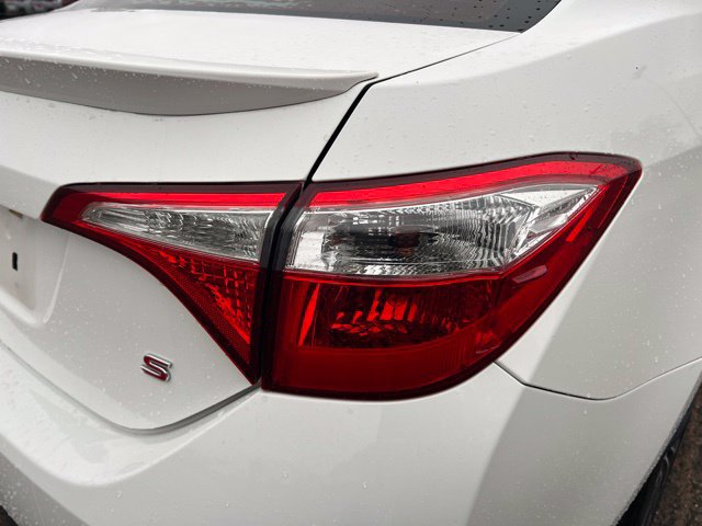 Used 2015 Toyota Corolla S FWD image 11