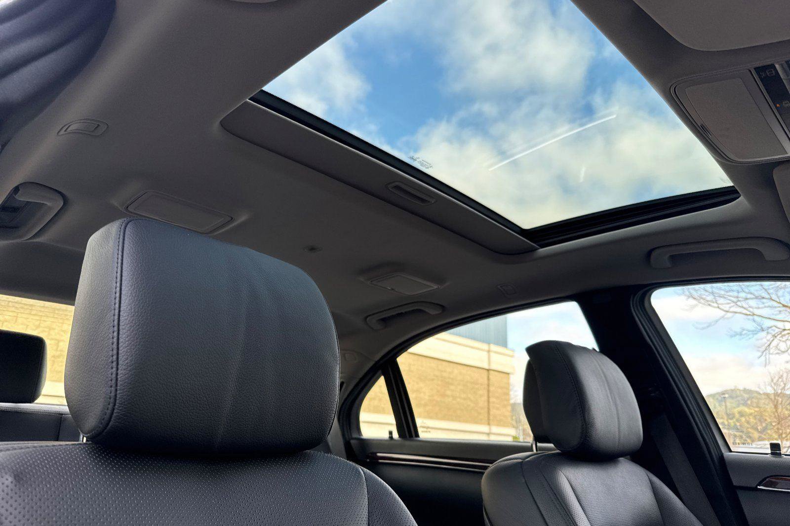 Used 2010 Mercedes-Benz S 550 image 15