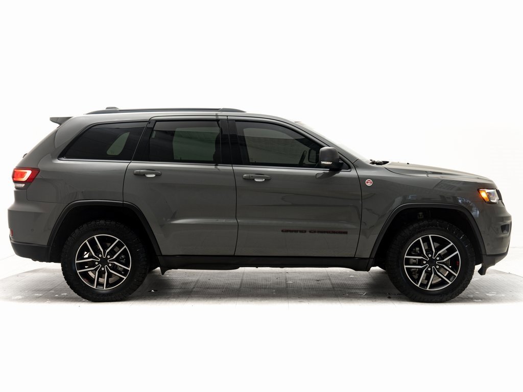 Used 2021 Jeep Grand Cherokee Trailhawk w/ Trailhawk Luxury Group image 2