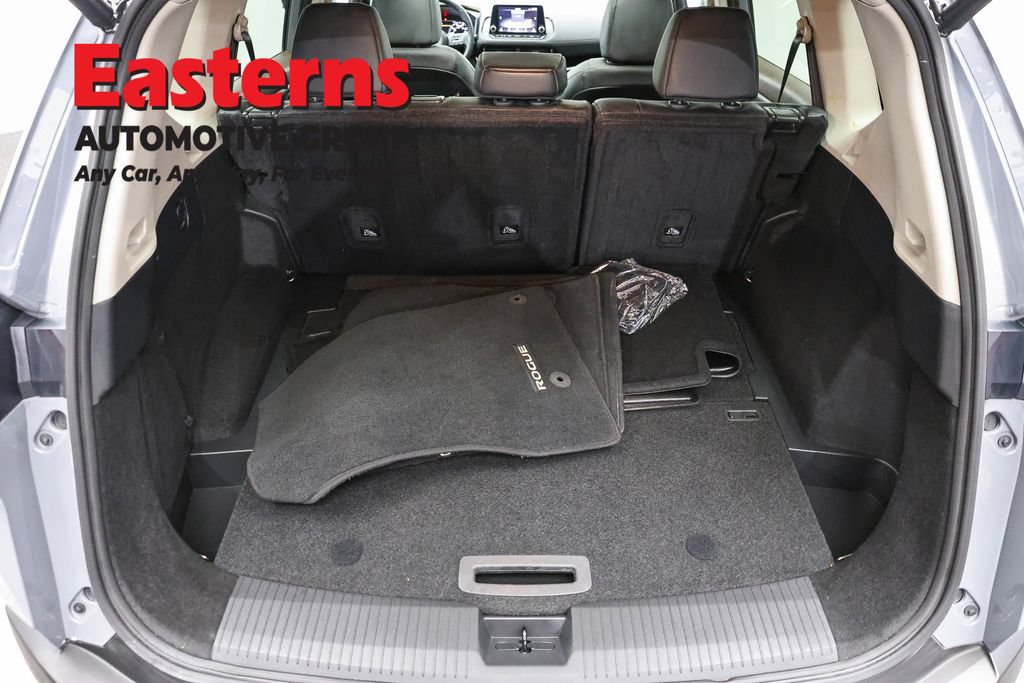 Used 2023 Nissan Rogue SL AWD/4WD image 9