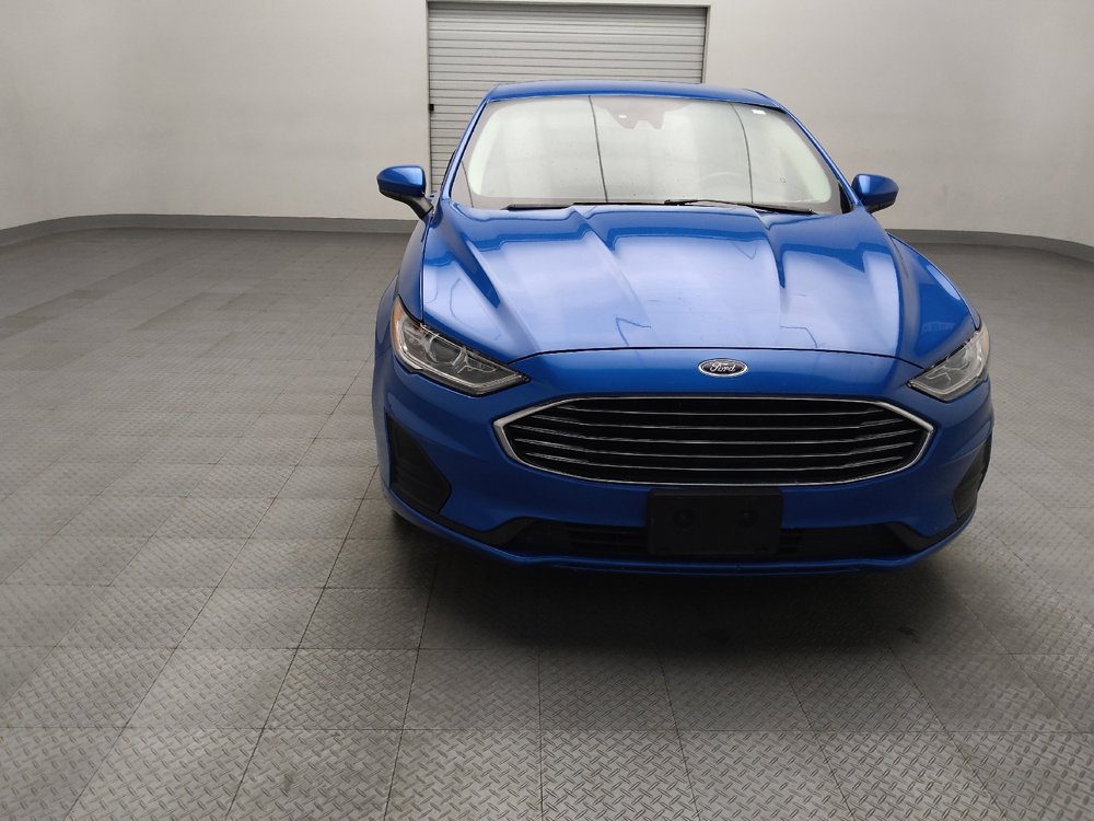 Used 2020 Ford Fusion SE FWD image 14