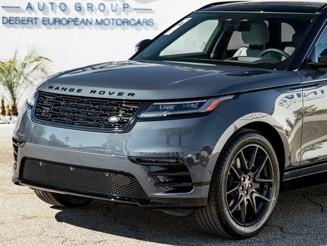 New 2026 Land Rover Range Rover Velar Dynamic SE image 2