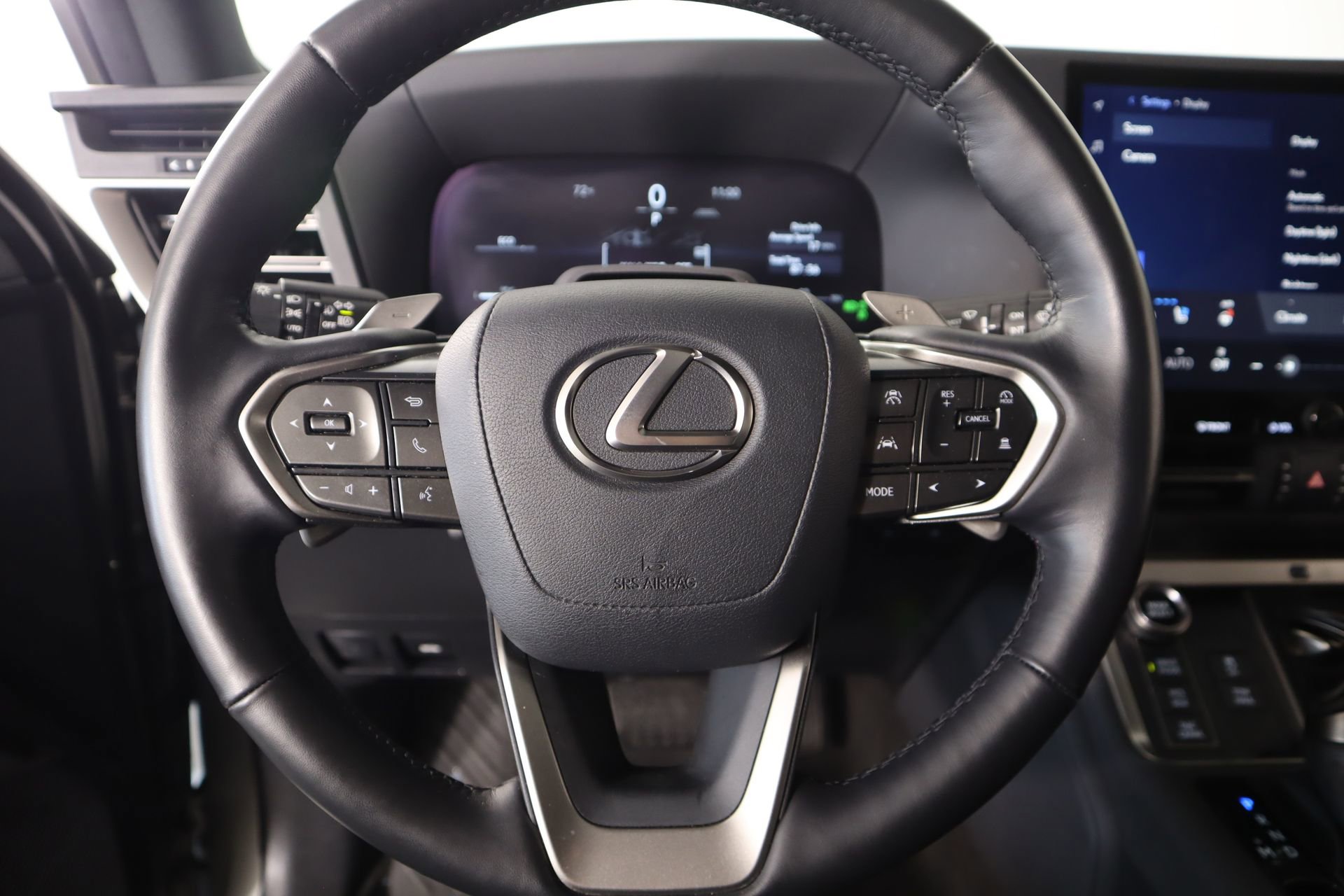 Used 2024 Lexus GX 550 image 3