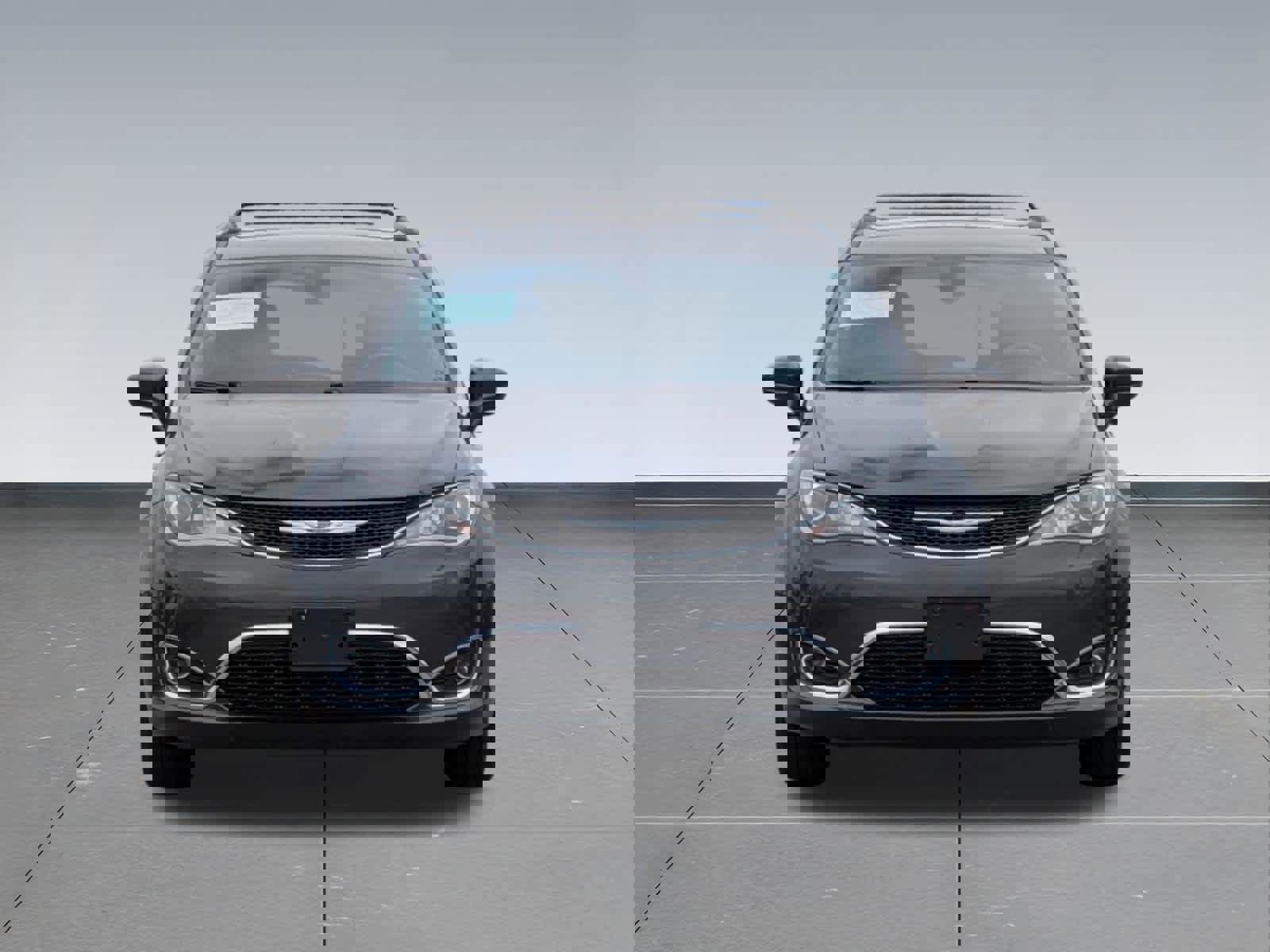 Used 2018 Chrysler Pacifica Touring Plus image 9