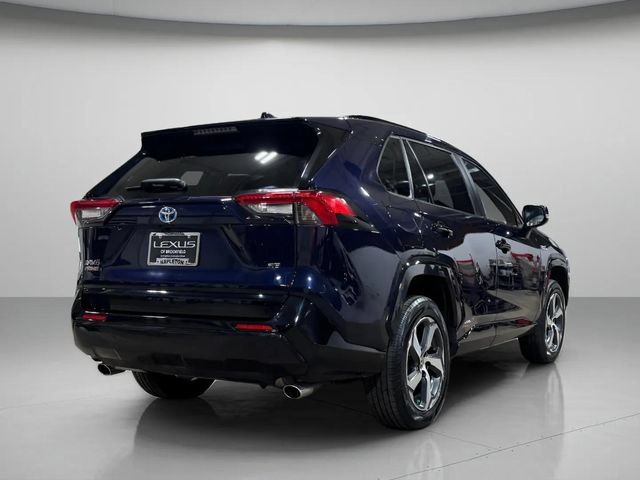 Used 2021 Toyota RAV4 SE w/ Weather & Moonroof Package AWD/4WD image 3