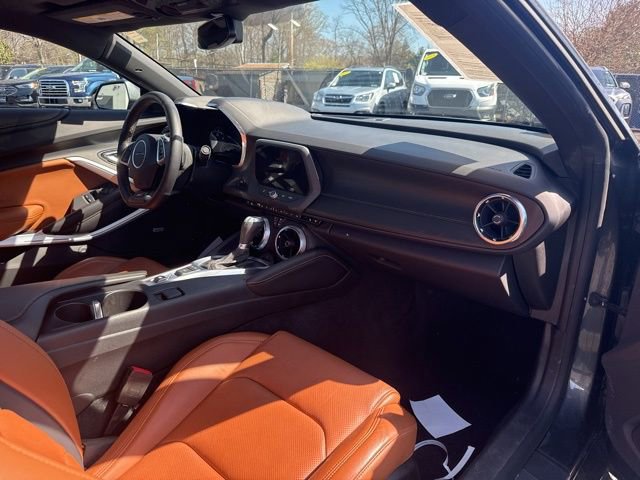 Used 2016 Chevrolet Camaro SS image 10