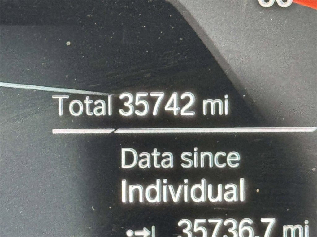 Used 2023 BMW X5 xDrive40i w/ Premium Package image 2