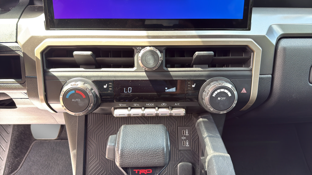 Used 2024 Toyota Tacoma 4x4 Double Cab image 26