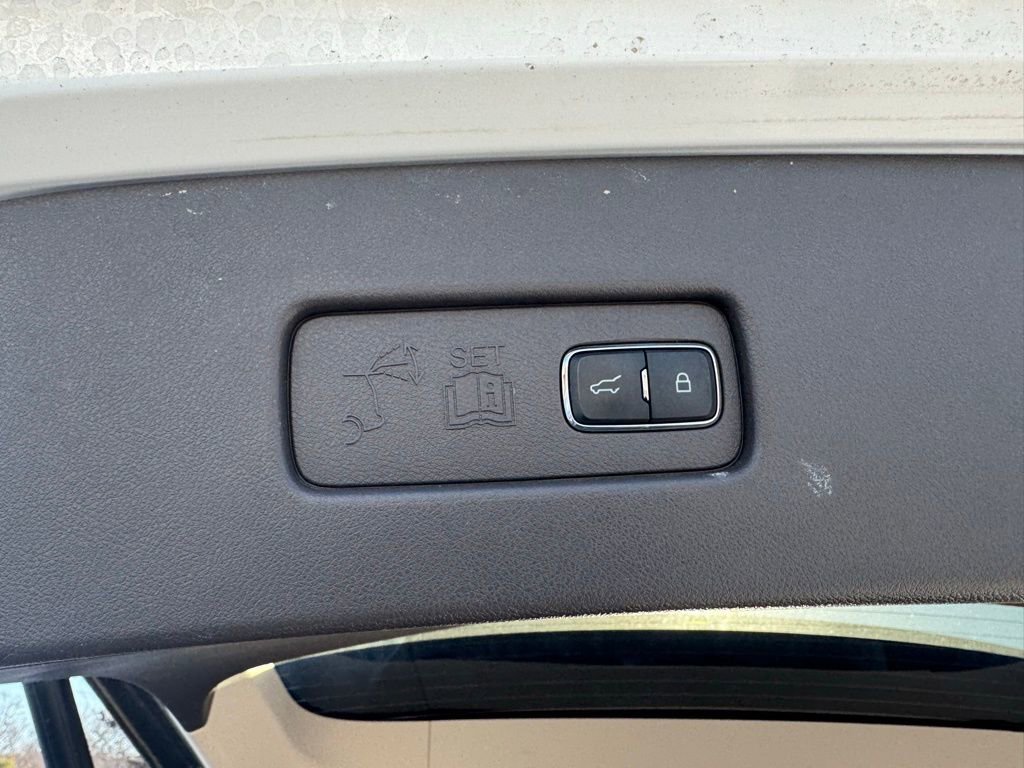 Used 2021 Lincoln Aviator Reserve w/ Equipment Group 202A image 33