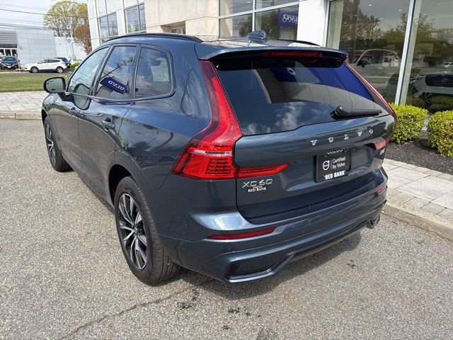 Used 2025 Volvo XC60 B5 Plus w/ Climate Package AWD/4WD image 3