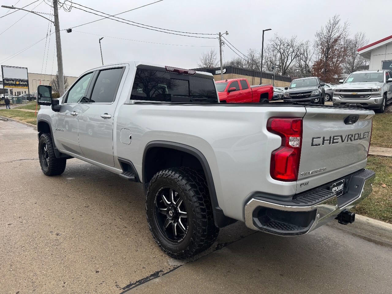 Used 2023 Chevrolet Silverado 2500 LTZ w/ LTZ Plus Package image 3