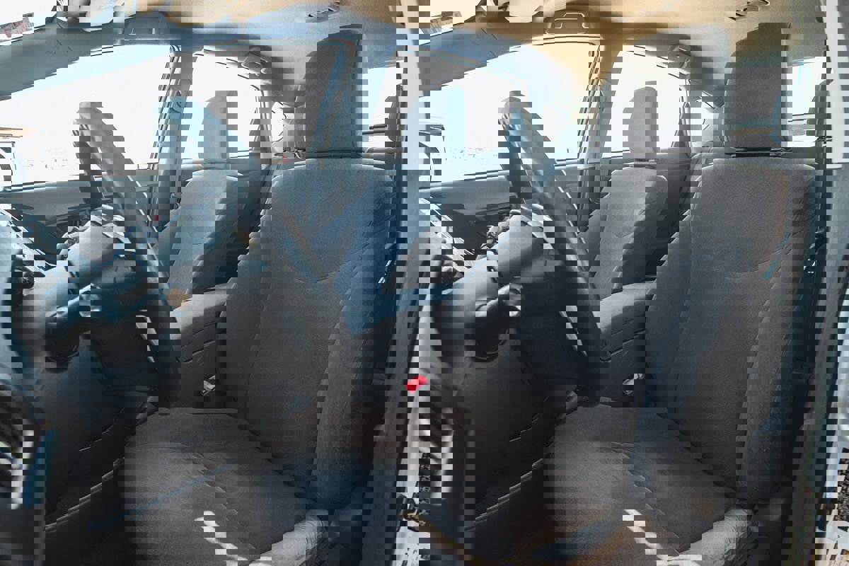 Used 2011 Toyota Prius Five image 9