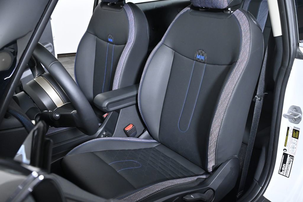 Certified 2025 MINI Cooper S image 24