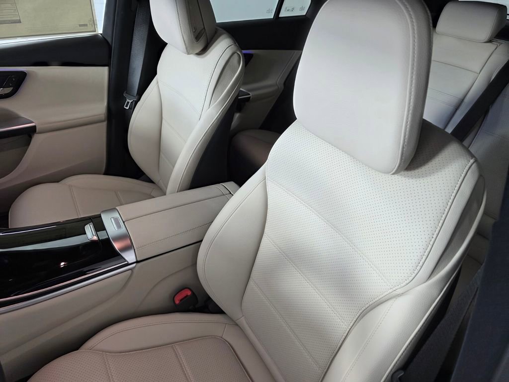 New 2026 Mercedes-Benz GLC 300 image 8