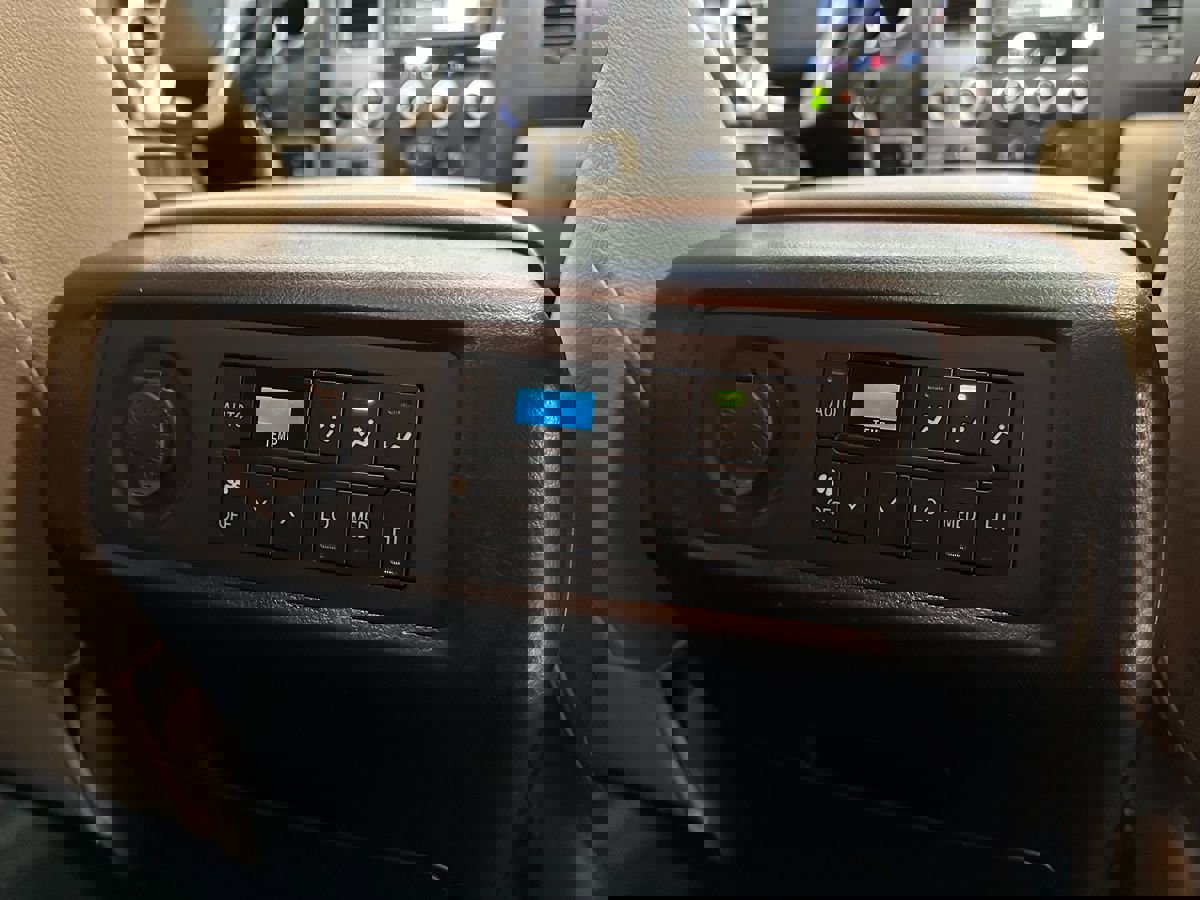 Used 2016 Toyota Sequoia SR5 image 17