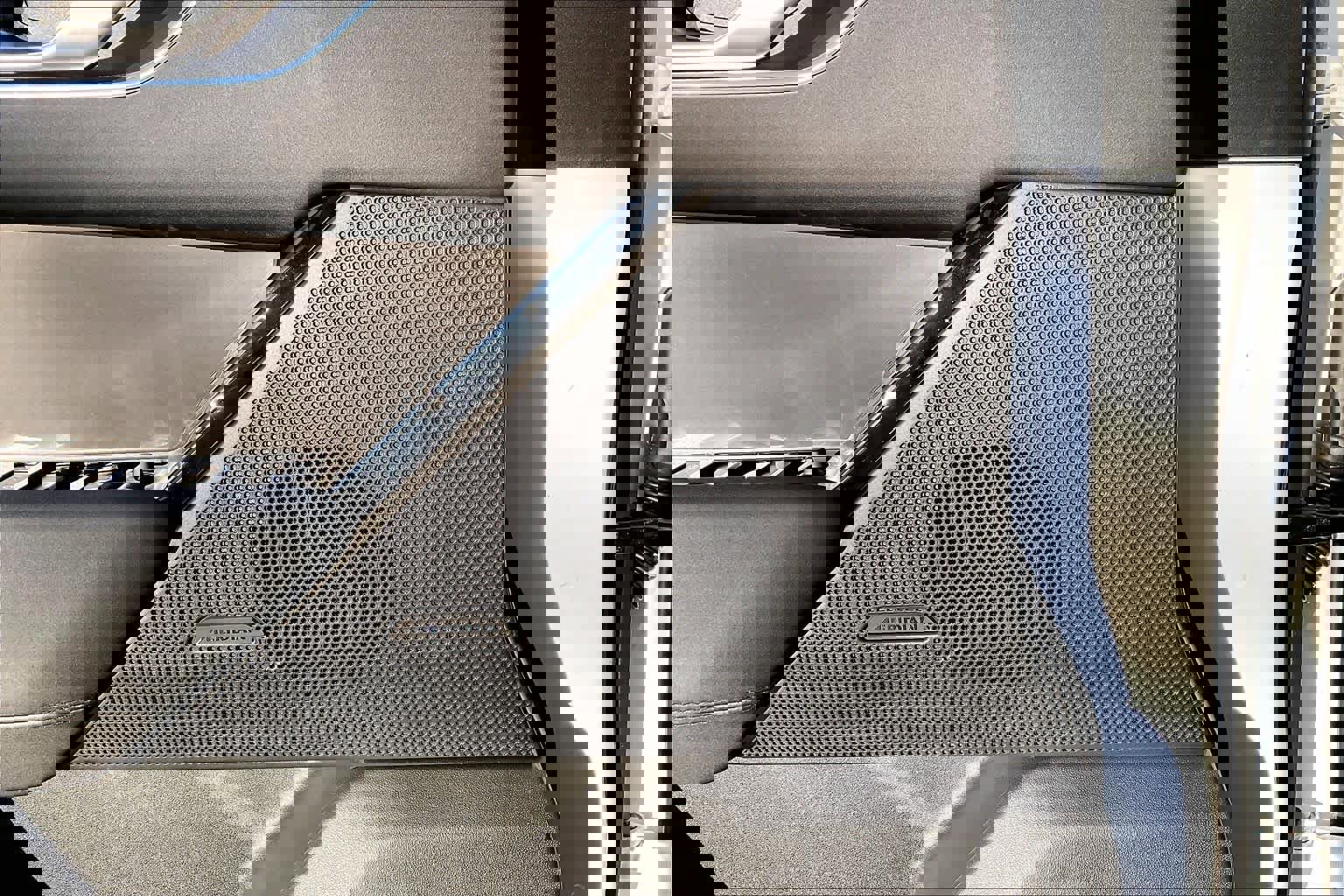 New 2026 Land Rover Range Rover Velar S image 21