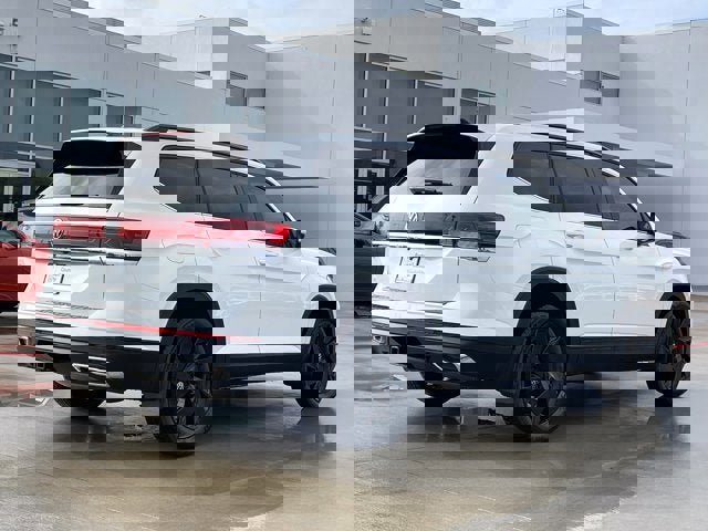 New 2026 Volkswagen Atlas SE FWD image 8