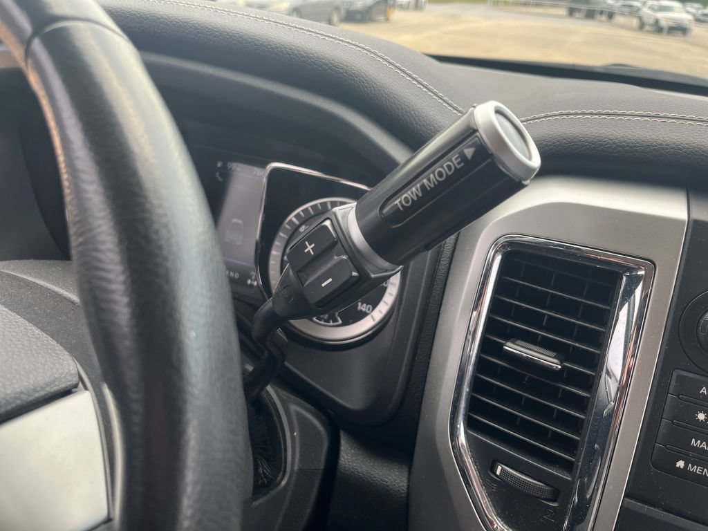 Used 2019 Nissan Titan PRO-4X AWD/4WD image 23