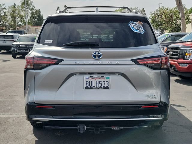 Used 2021 Toyota Sienna Limited FWD image 23