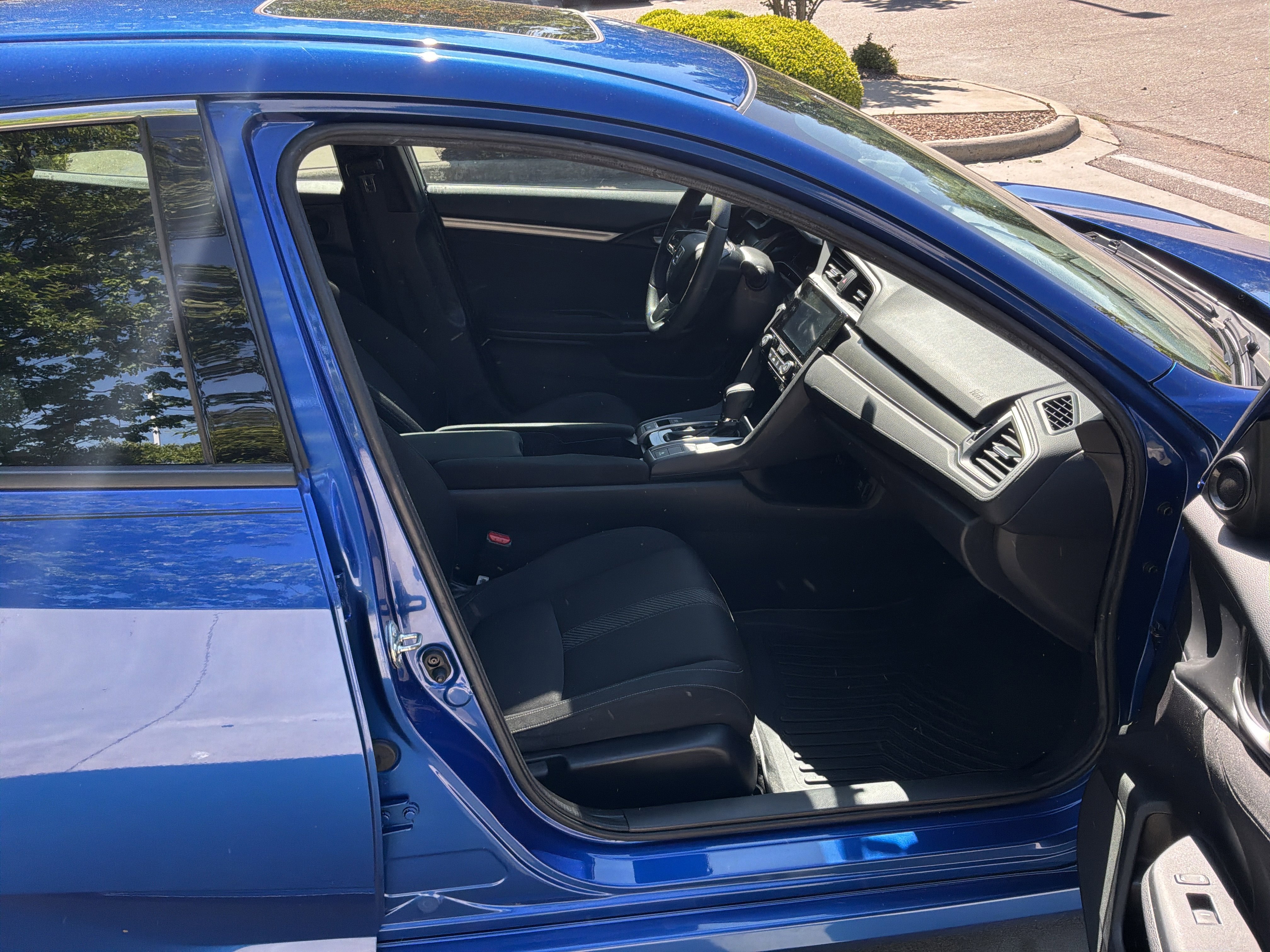 Used 2018 Honda Civic EX image 35