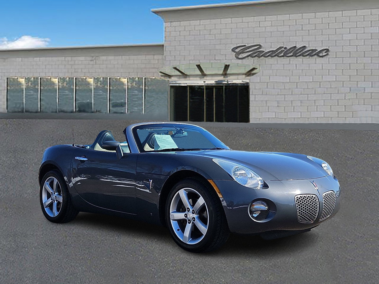 Used 2008 Pontiac Solstice Convertible w/ Premium Package image 3