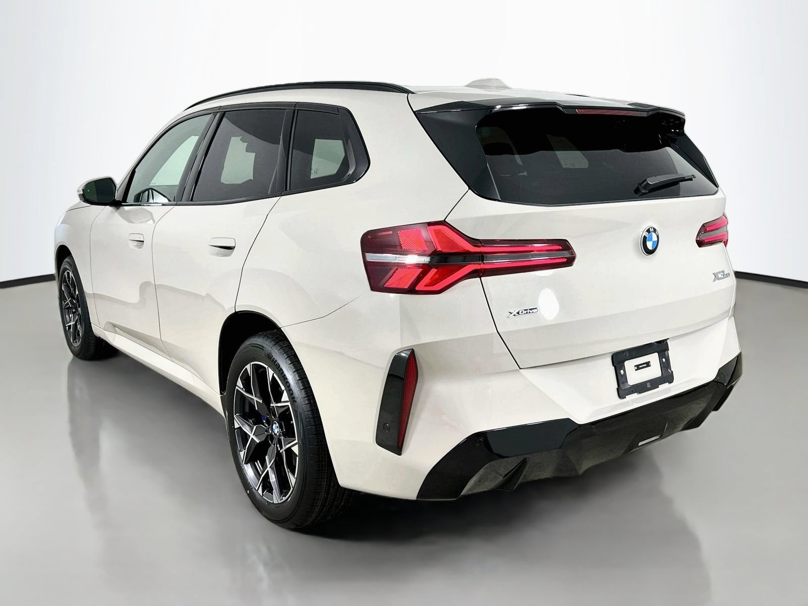 New 2026 BMW X3 xDrive30i w/ Premium Package AWD/4WD image 7