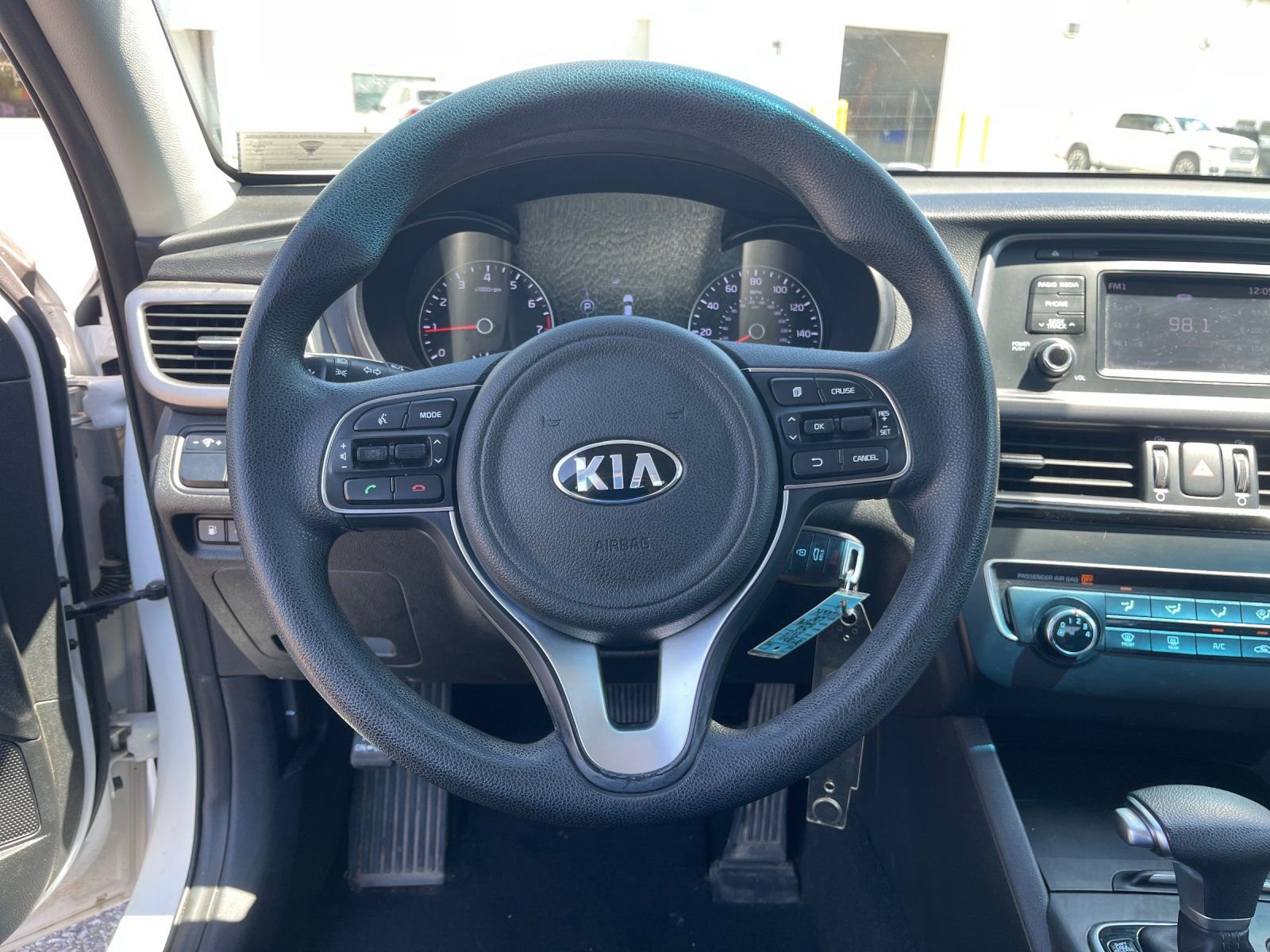 Used 2017 Kia Optima LX FWD image 22