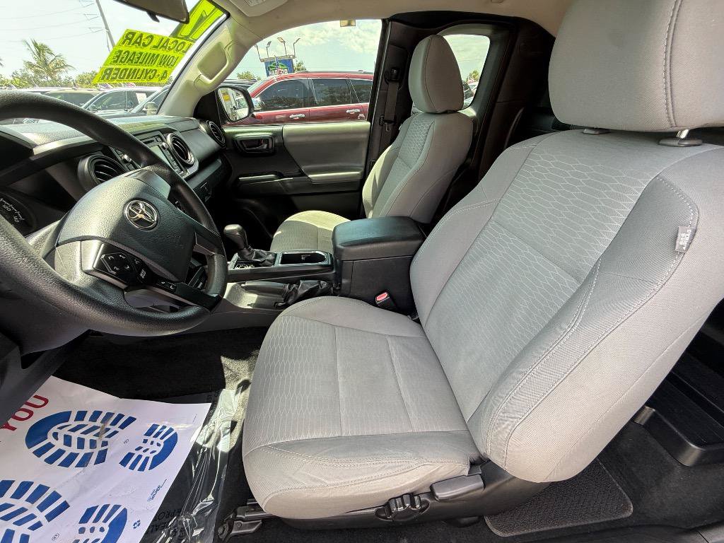 Used 2017 Toyota Tacoma SR RWD image 16