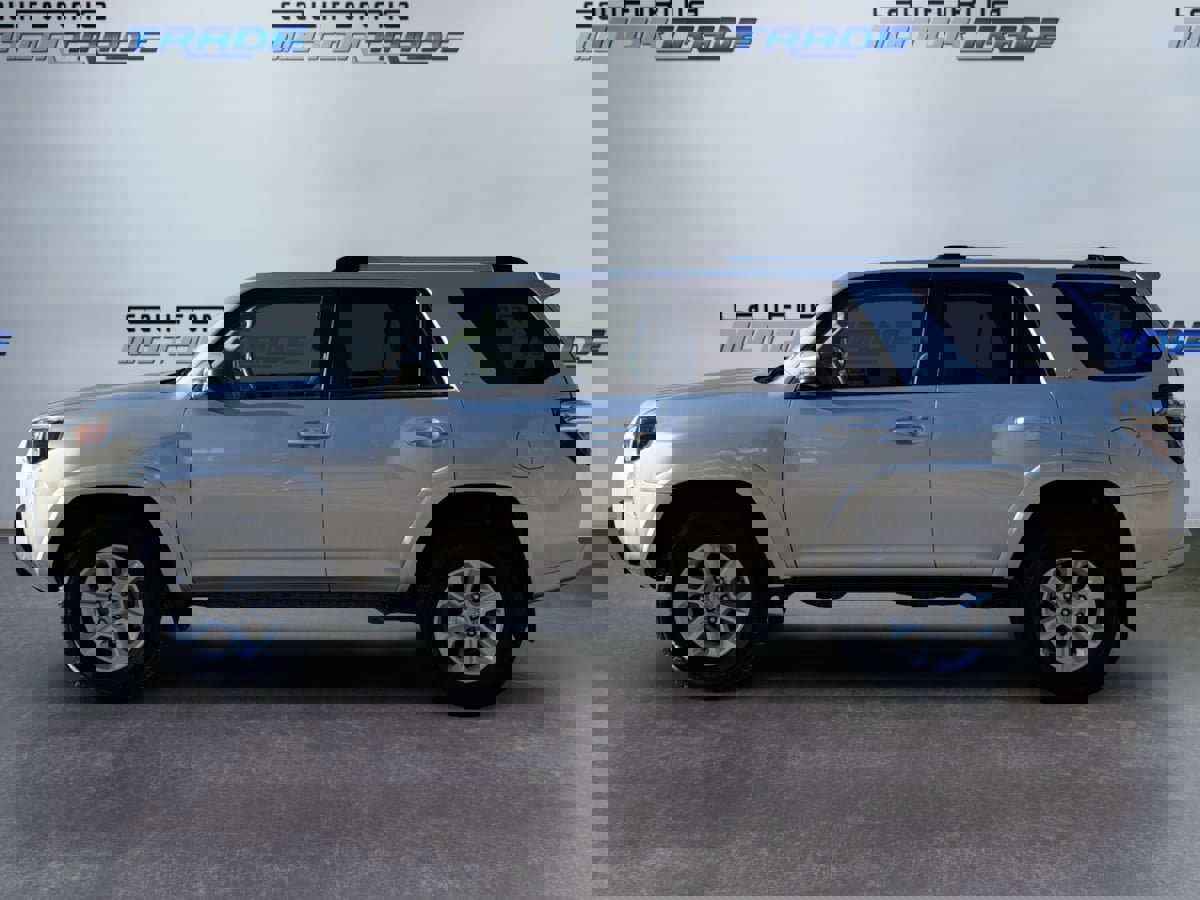 Used 2022 Toyota 4Runner SR5 image 8