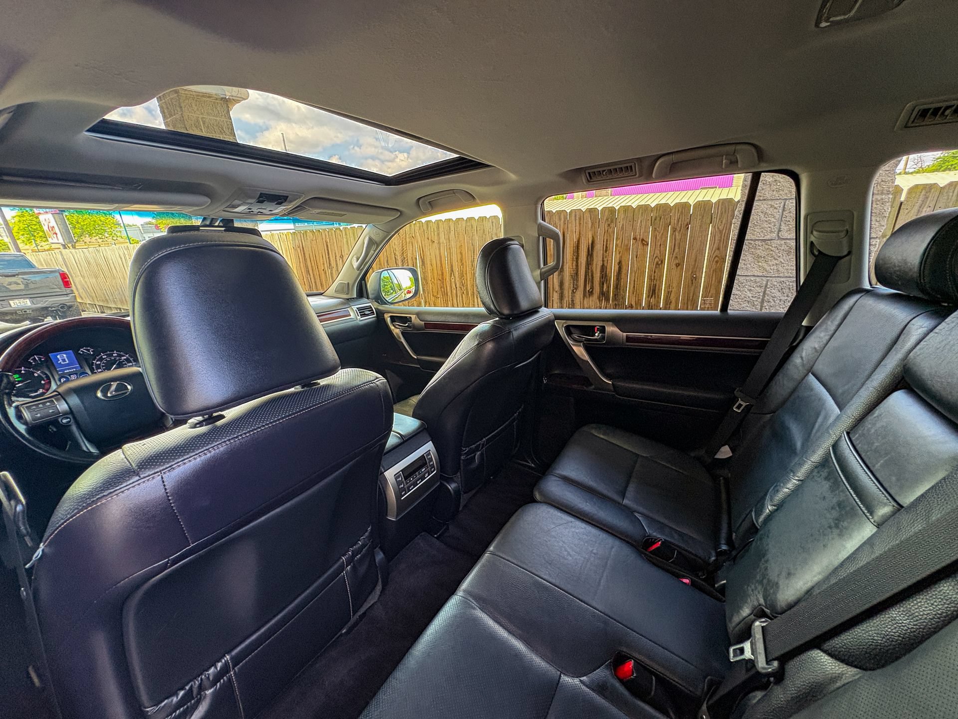 Used 2016 Lexus GX 460 w/ Premium Package AWD/4WD image 23