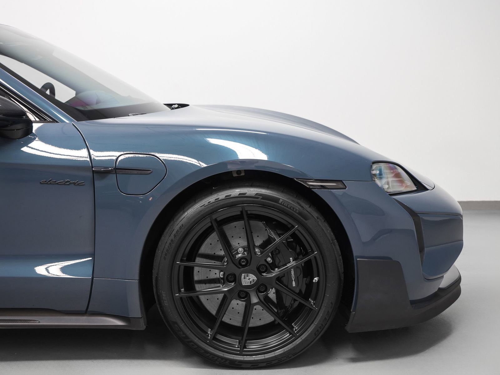 Certified 2025 Porsche Taycan Turbo GT AWD/4WD image 20