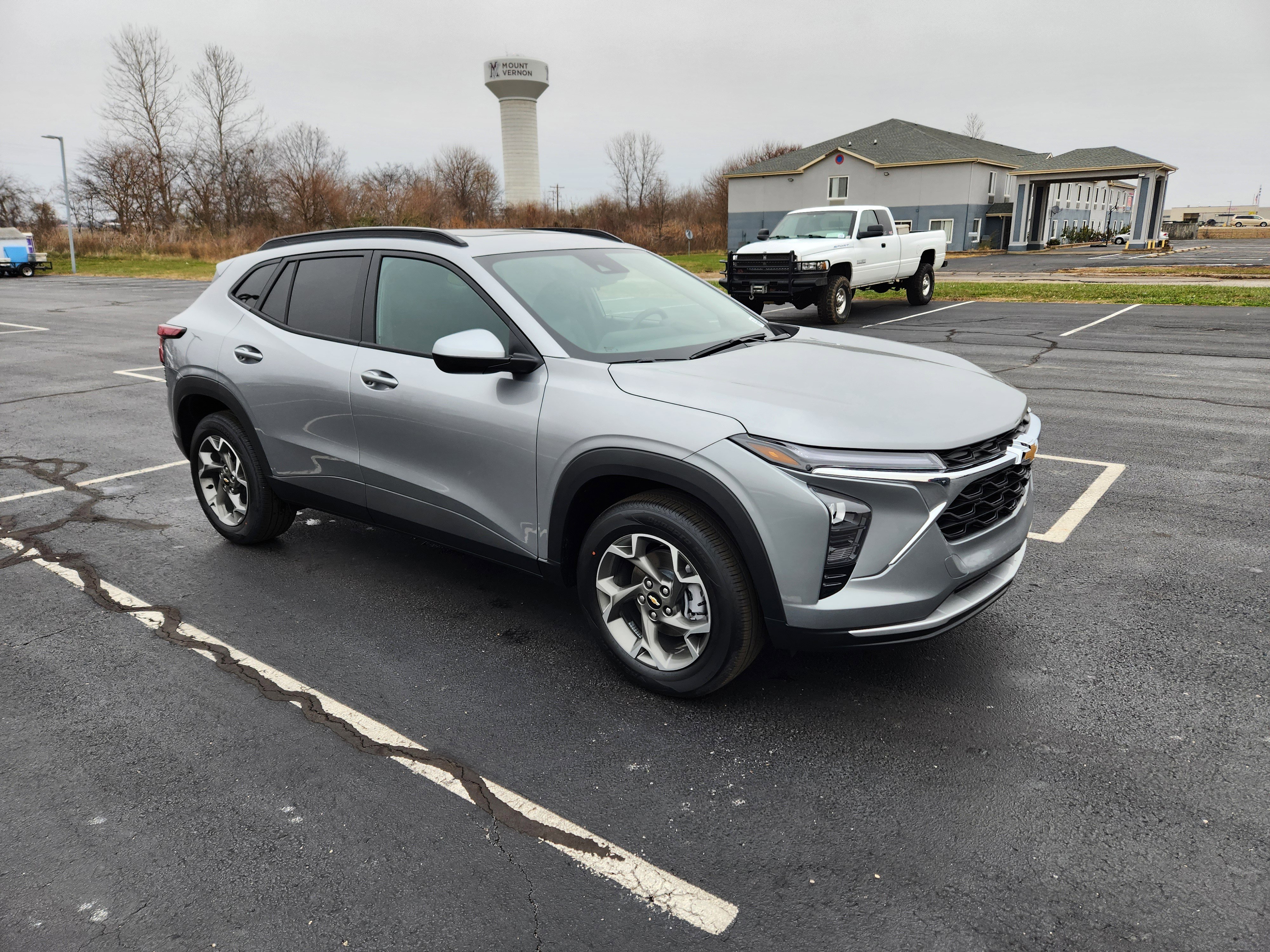 New 2026 Chevrolet Trax LT w/ Sunroof Package image 6