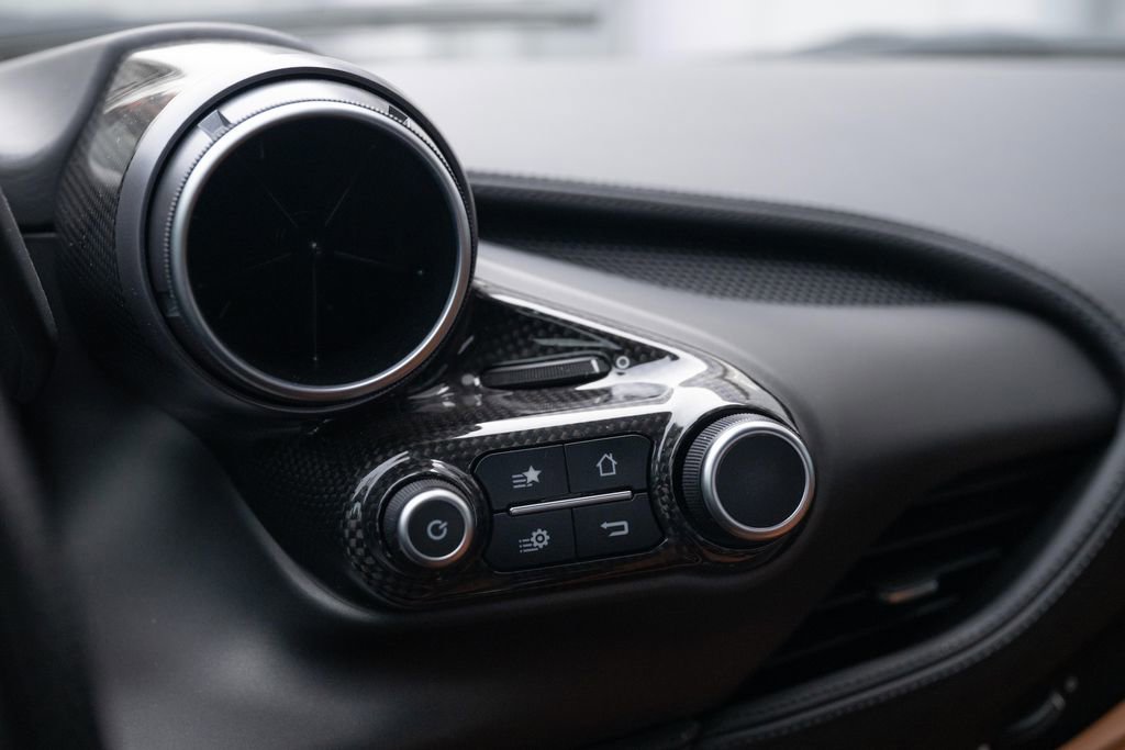 Certified 2020 Ferrari F8 Tributo image 43