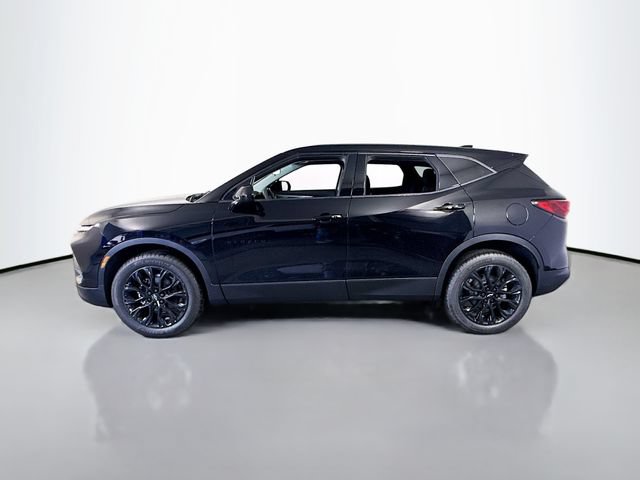 New 2026 Chevrolet Blazer LT w/ LPO, Black Sport Package FWD image 9