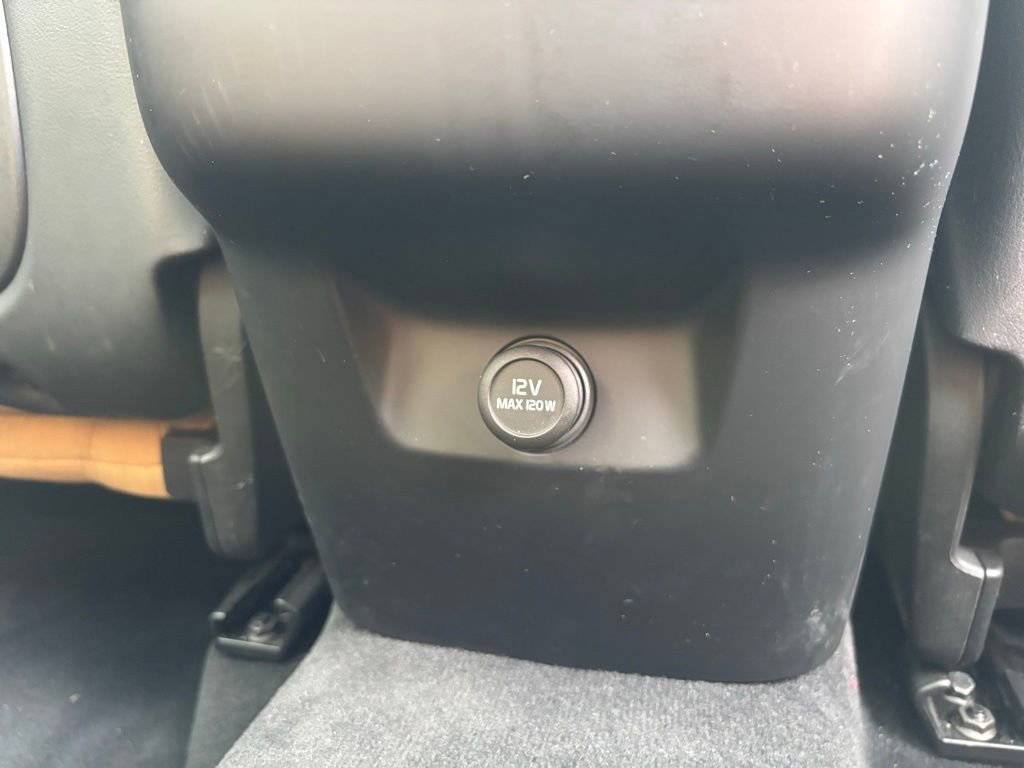 Used 2020 Volvo XC60 T5 Momentum image 22