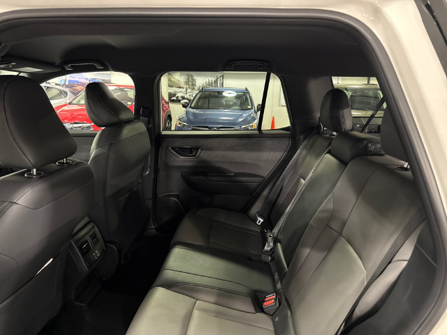 Used 2026 Subaru Outback Premium w/ Premium/Limited Plus Package AWD/4WD image 22