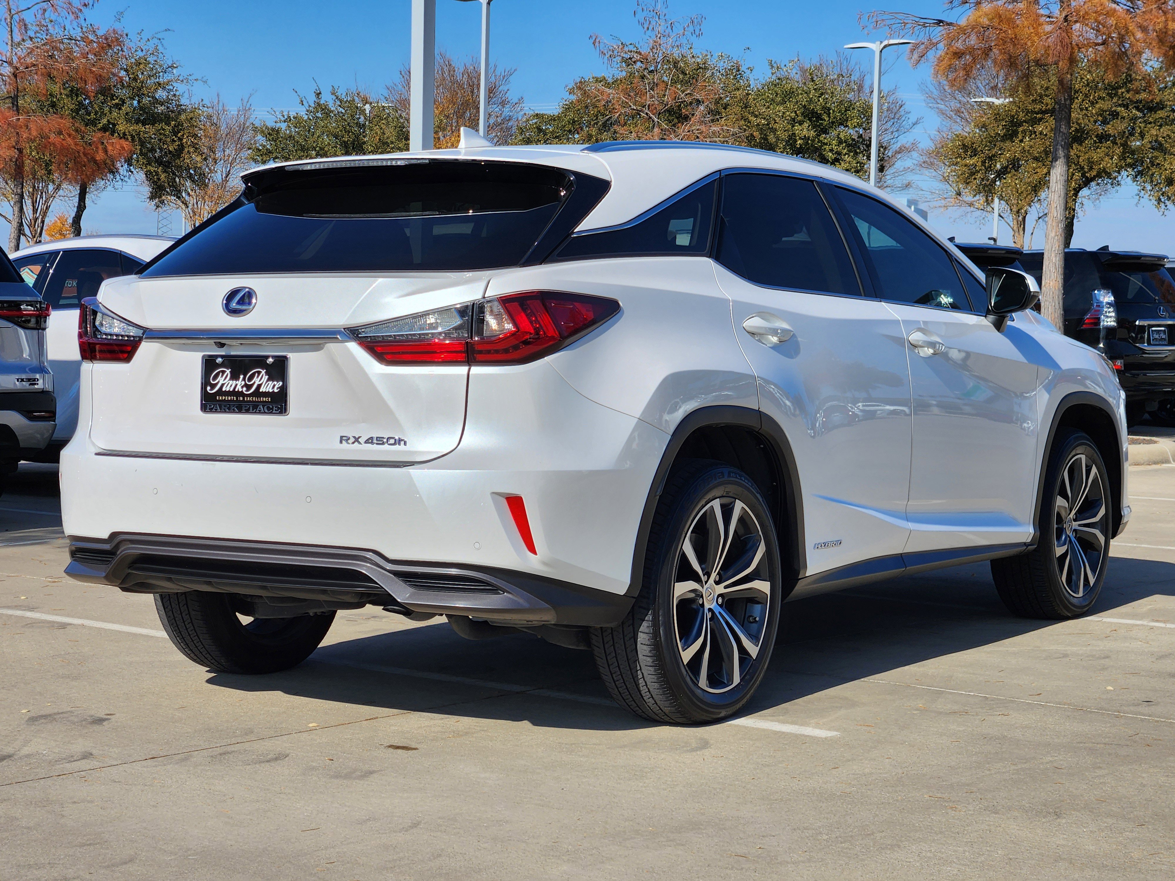 Used 2017 Lexus RX 450h AWD image 13