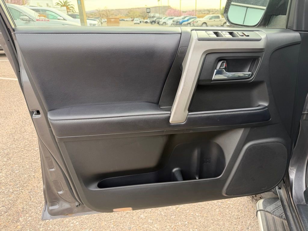 Used 2018 Toyota 4Runner SR5 image 9